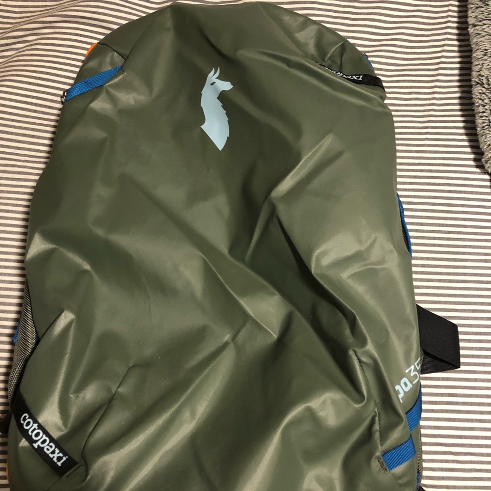 Cotopaxi ALLPA 35L travel pack NWT never used!